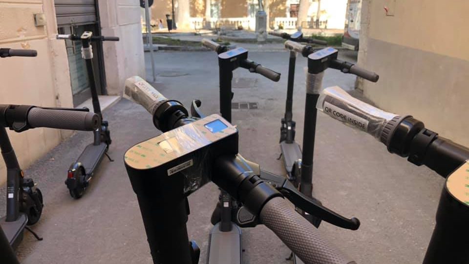 LO SHARING DEI MONOPATTINI ELETTRICI ARRIVA A L’AQUILA