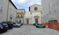 RINASCE PIAZZA SAN BIAGIO, NEL VECCHIO CUORE DELLA MOVIDA AQUILANA TORNANO I LOCALI