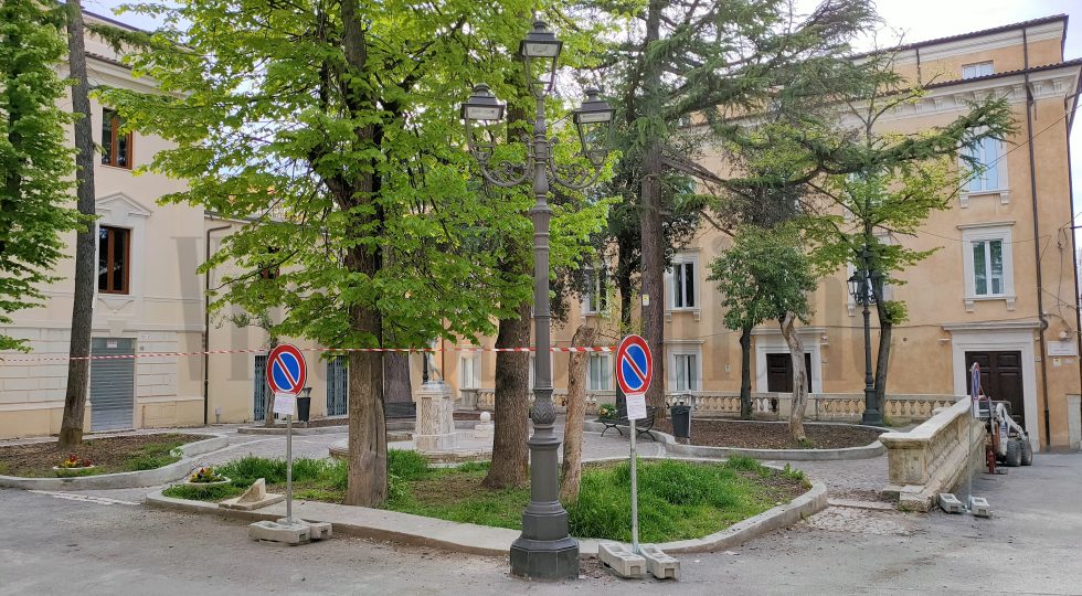 PIAZZA NOVE MARTIRI SI RIEMPIE DI LOCALI, ALMENO TRE APERTURE ENTRO L’ESTATE