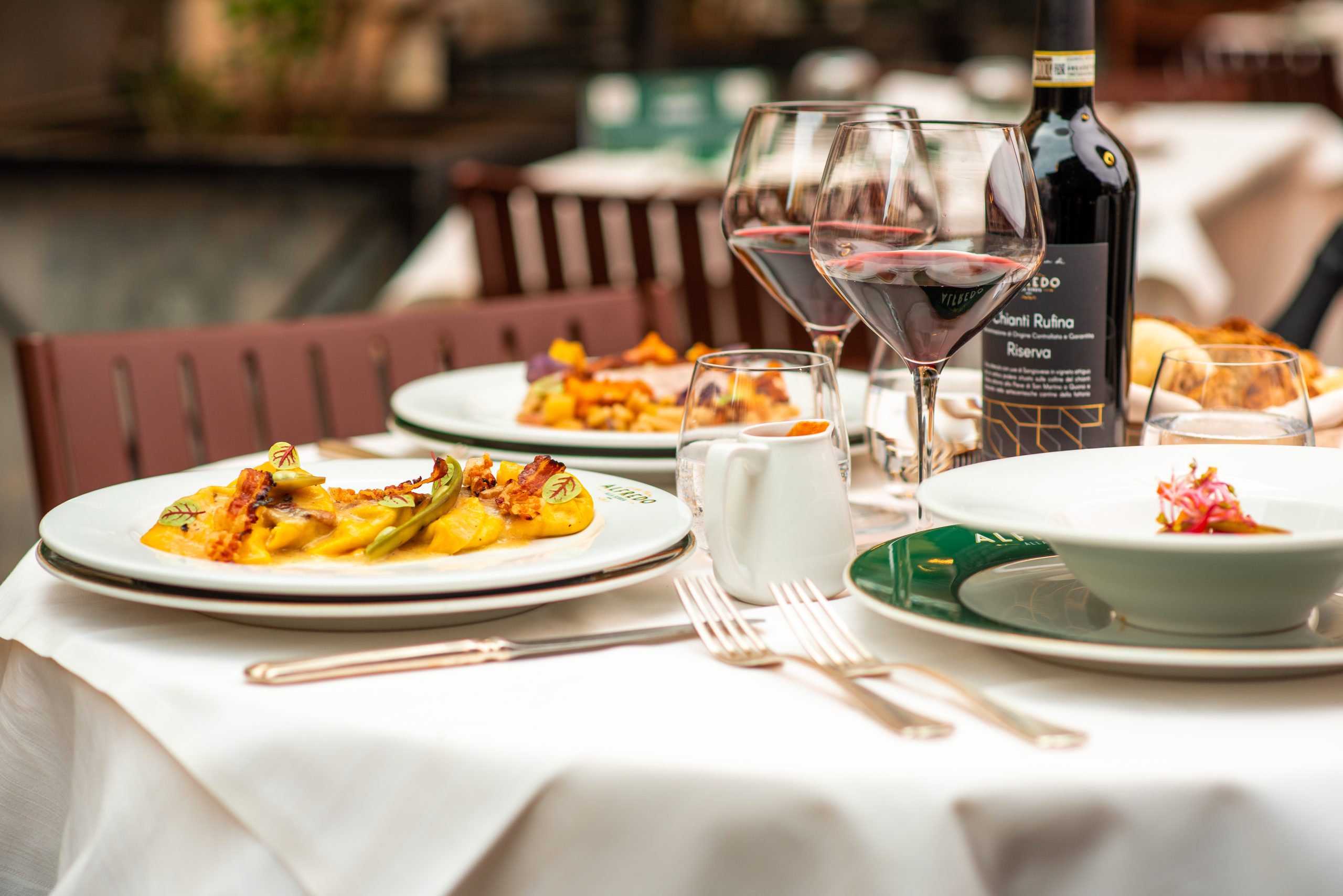 ALFREDO ALLA SCROFA RIAPRE LA PIAZZETTA E PRESENTA IL NUOVO MENU