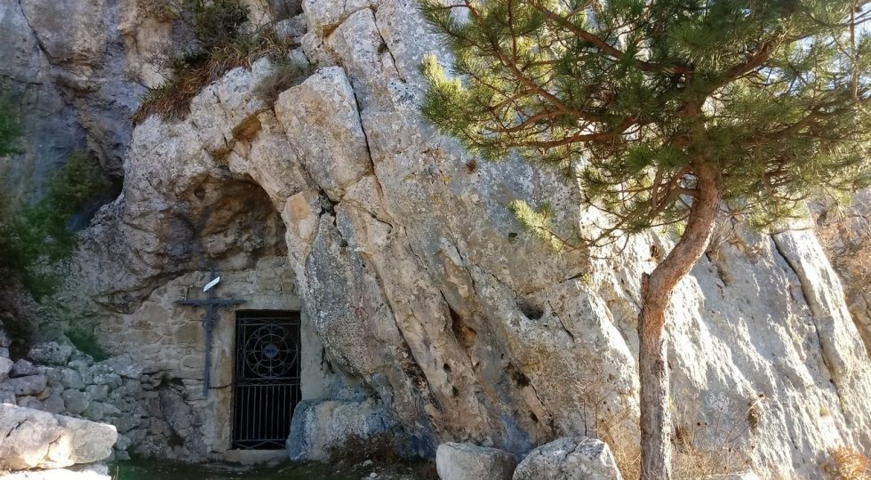 SAN MICHELE E SAN CIPRIANO, TRASPORTO E FEDE TRA BOMINACO E CASTELVECCHIO CALVISIO