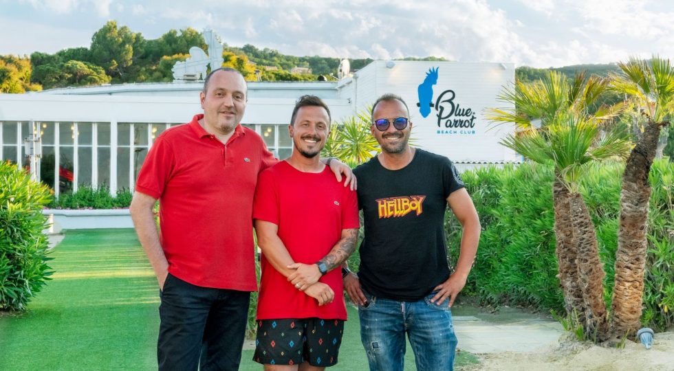 PESCARA: APRE I BATTENTI IL NUOVO LIDO “BLUEPARROT BEACH CLUB”