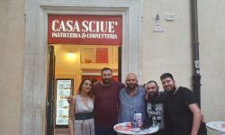 PASTICCERIA NAPOLETANA, HA APERTO CASA SCIUÈ “MINI” AL CORSO STRETTO