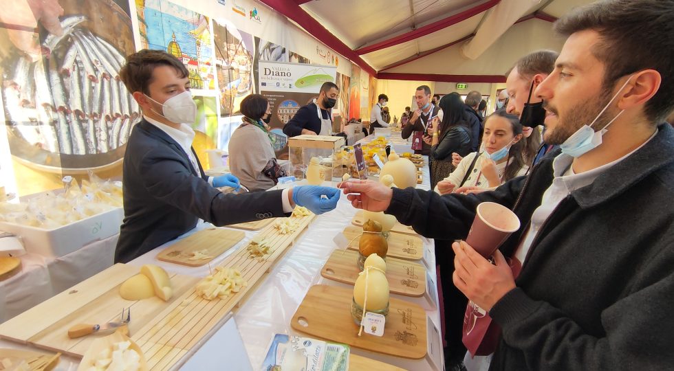 MERANO WINE FESTIVAL 2022, VENTI AZIENDE ABRUZZESI PROTAGONISTE ALLA GOURMET ARENA