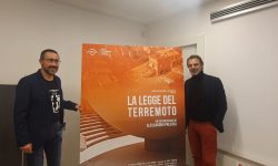 “LA LEGGE DEL TERREMOTO” DI PREZIOSI, UN VIAGGIO STORICO, VISIVO ED EMOTIVO IN ANTEPRIMA ALL’AQUILA