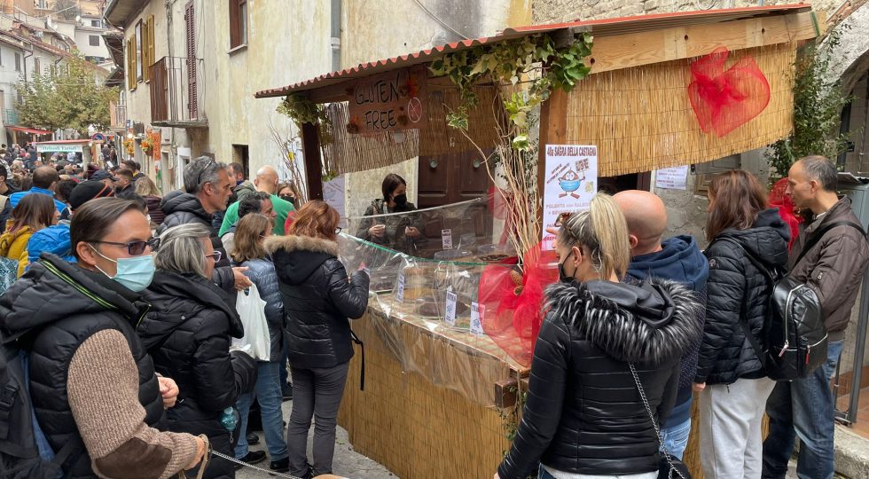 PIENONE A SANTE MARIE PER LA 48ESIMA SAGRA DELLA CASTAGNA