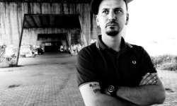 DA CUCCHI AL CANARO, A SAN BENEDETTO IN PERILLIS UN VIAGGIO NEI ROMANZI DI LUCA MORETTI