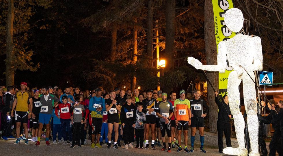 DUNDU, IL GIGANTE A LED HA DATO IL VIA ALLA LIGHT RUN