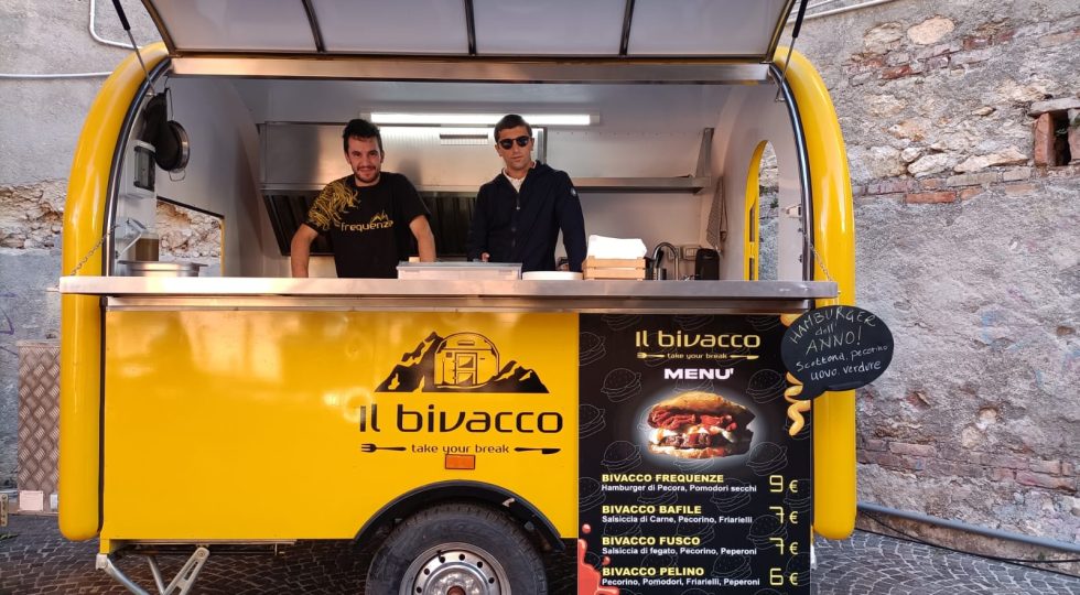 IL BIVACCO, FOOD TRUCK DELLA TRADIZIONE CHE PRESIDIA LA MONTAGNA ABRUZZESE