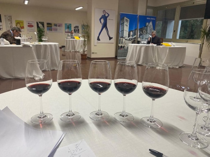 Tre Bicchieri 2024 dell’Umbria. Record di etichette premiate per la regione