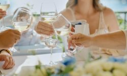 Toscana-Lombardia andata e ritorno, in Versilia degustazione di Ais e Donne del vino