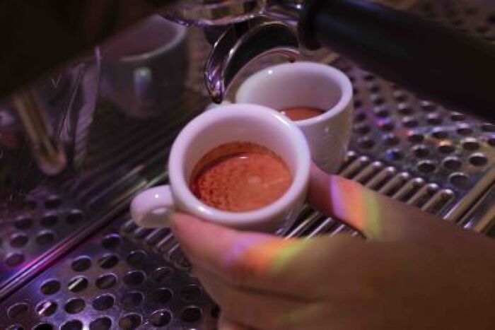 Dal caffè alla crema: la scienza dietro la perfetta preparazione dell’espresso