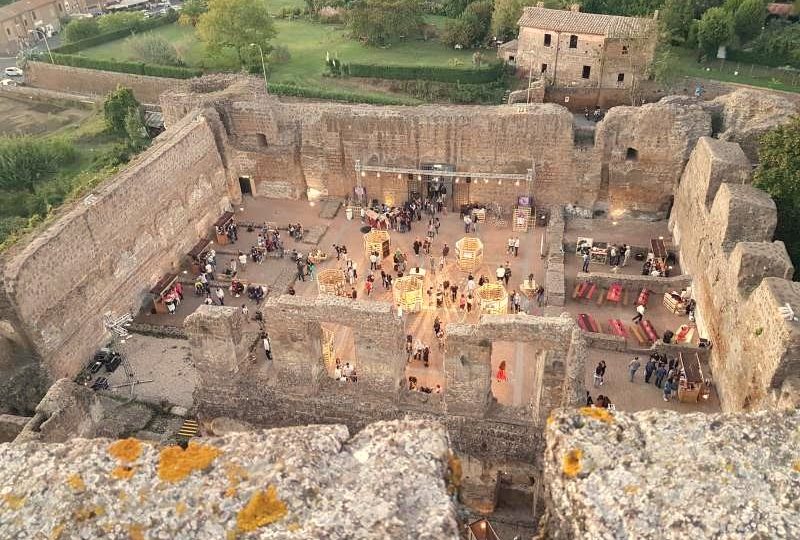 “Divinarte”: tre giorni di vino e cultura dedicati a Picasso alla Rocca dei Borgia di Nepi