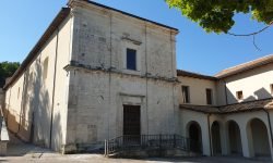 L’angolo del libro, la “Dante Alighieri” dell’Aquila promuove letture collettive con musica