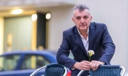 Lo scrittore e poeta spagnolo Manuel Vilas all’Aquila
