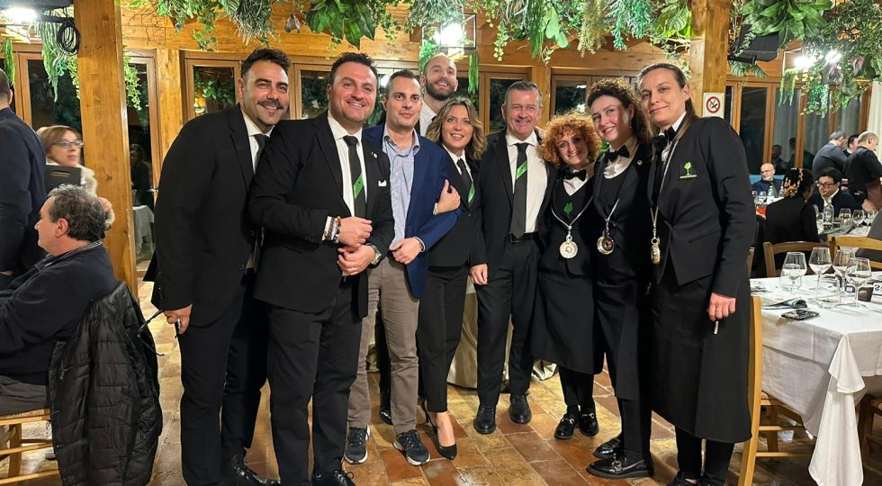 Cena degustazione Assosommelier a Colonnella: Umani Ronchi onora il titolo di Cantina dell’anno 2024