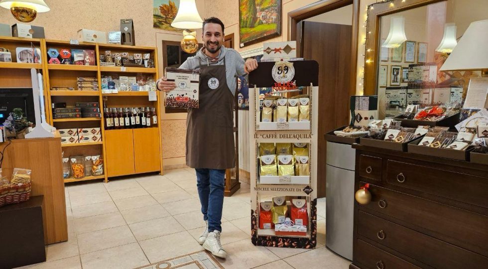 Bacio Christmas Edition, torna la miscela natalizia di 99 Caffé