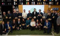 Abbraccio, la miscela di 99 Caffè è il miglior espresso per la guida Camaleonte di Mondadori