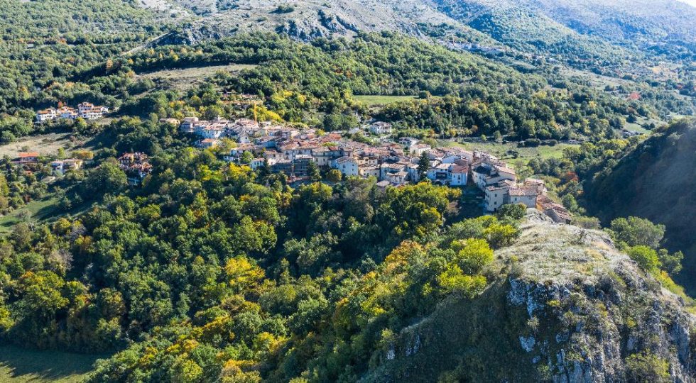 Lucoli, dove la natura incontaminata richiama turismo e dà respiro