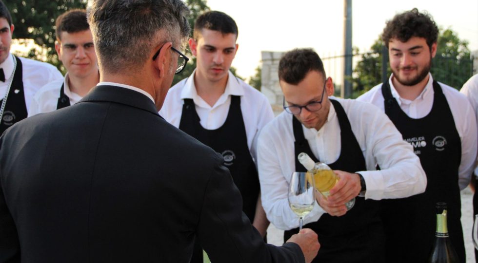 Il Sommelier Astemio, dalla Puglia e in tutta Italia con Ais si fa inclusione sociale attraverso il vino