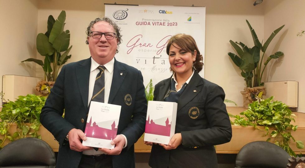 Sommelier, l’Ais Abruzzo celebra il vino regionale con la presentazione della guida Vitae 2024