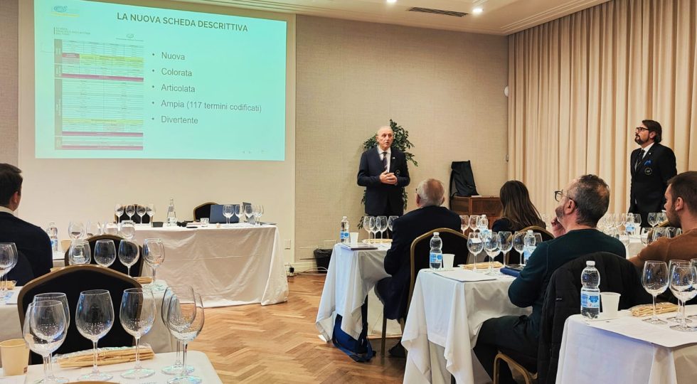 Basta dogmi nella degustazione del vino. Con la nuova scheda dei sommelier Ais si volta pagina