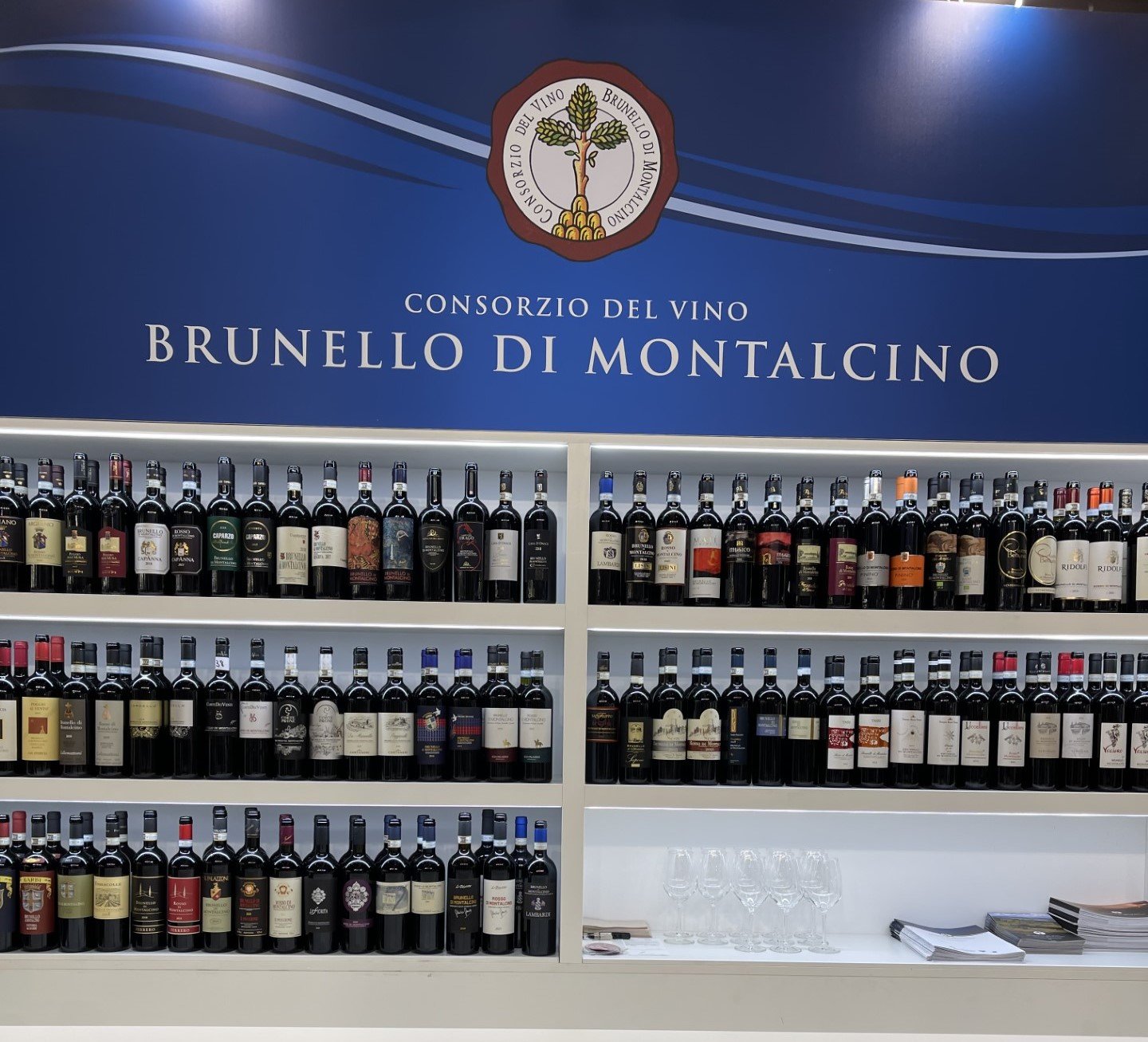 Il Consorzio del vino Brunello di Montalcino al Vinitaly 2026 con 120 aziende e 3 masterclass in programma - Virtù Quotidiane