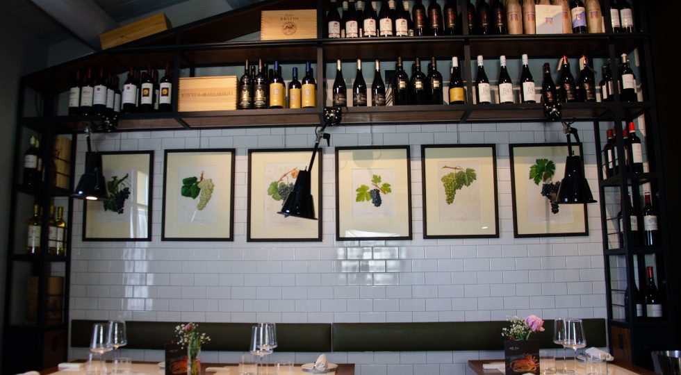 Aldivino: a Corciano, in Umbria, il ristorante dove si sceglie cosa bere e poi si abbina cosa mangiare