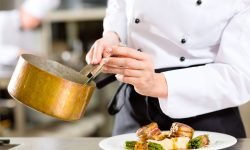 Olio evo, ecco i finalisti dell’Ercole Olivario che potranno essere usati dalle concorrenti di “Extracuoca”