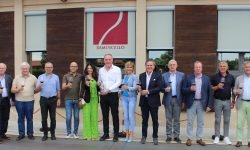 Cantina Produttori di Ramuscello, il primo vino italiano affinato in terra in anteprima per un panel di esperti