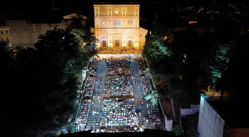 Roberto Bolle apre I Cantieri dell’Immaginario all’Aquila
