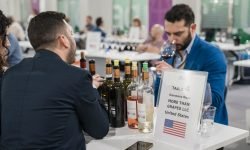Vinitaly Usa debutta a Chicago, due giorni con 230 aziende e 1.650 etichette