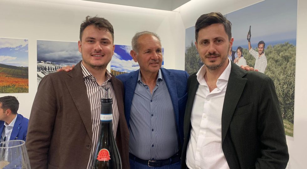 Vita Piena di Contesa, da un’ottima annata per il Montepulciano uno spumante medoto classico “d’autore”