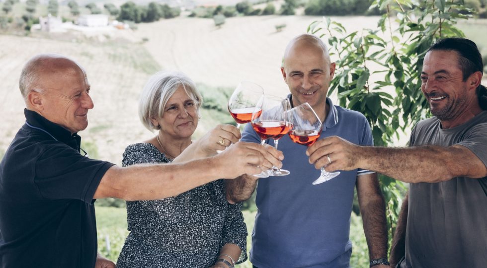 Eteros e Monrosè, nella patria del montonico La Quercia da più di dieci anni nella spumantizzazione
