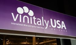 A Vinitaly.USA l’Italia che reagisce ai dazi. Il 5 e 6 ottobre la fiera business a Chicago