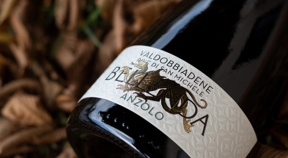 Ánzolo, il vino dedicato a Venezia: l’eleganza delle rive nel nuovo Prosecco superiore Valdobbiadene di Bellenda