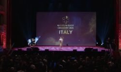 Una guida più democratica alla base ma statica ai vertici, ecco l’edizione 70 della Michelin