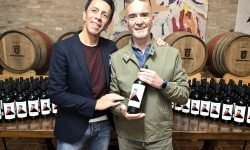 Angelo Nero di Mastrangelo, “il vino che non c’è” con etichetta artistica Braille