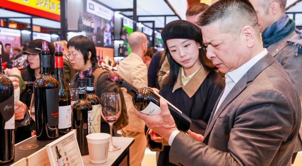 Vinitaly Chengdu, 40 aziende italiane con 500 etichette