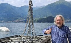 Il Metodo Classico affinato sui lieviti per 24 mesi nelle profondità del Lago di Como