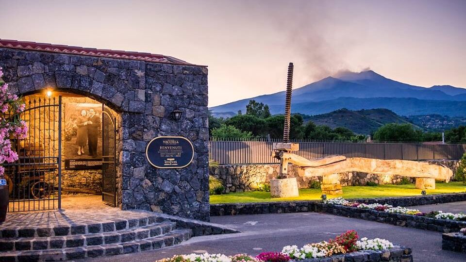 Cantine Aperte da Tenute Nicosia, un’edizione all’insegna del vino sostenibile, del cibo Slow e degli spumanti dell’Etna