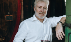 Fèlsina si prepara a festeggiare i sessant’anni. Dall’incoraggiamento di Veronelli a oggi, intervista a Giovanni Poggiali