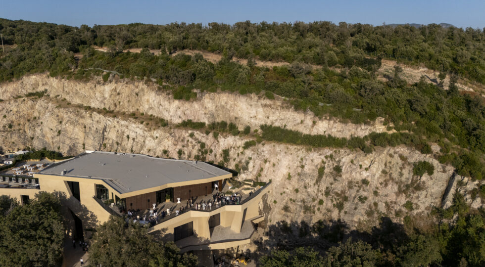 A Bolgheri in una ex cava la nuova cantina Meraviglia