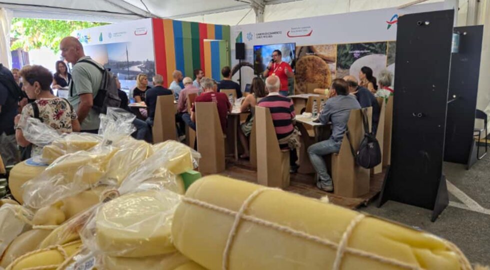 Cheese, l’Abruzzo a Bra con degustazioni guidate, conferenze e laboratori per valorizzare i propri formaggi