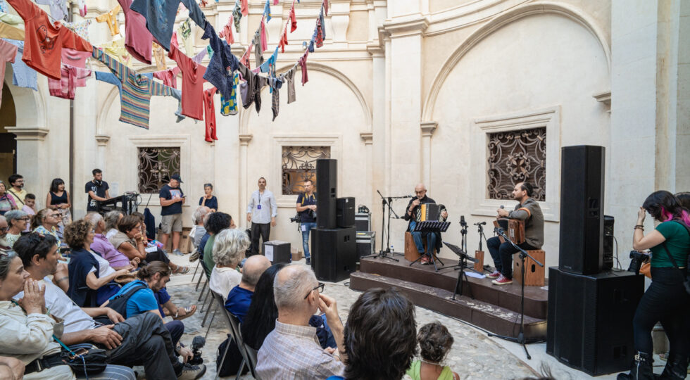 Trecento musicisti tra cortili, vie e piazze dell’Aquila hanno animato l’11esimo “Jazz per le terre del sisma”