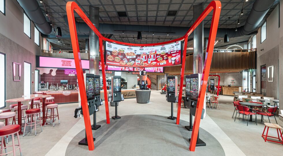 Kentucky Fried Chicken ha aperto il suo primo flagship store italiano nel cuore di Roma