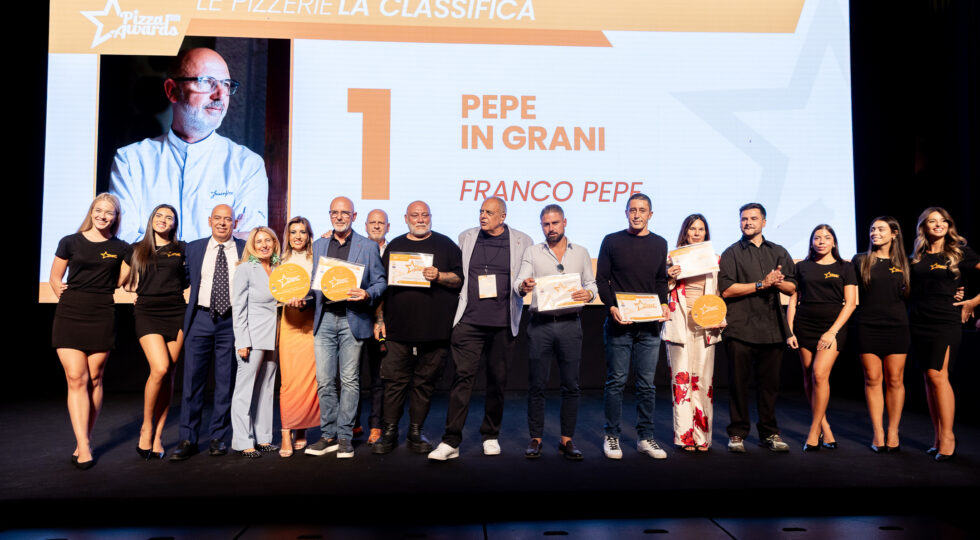 Pizza Awards Italia consacra i maestri dell’arte bianca. Sul podio ci sono i soliti noti