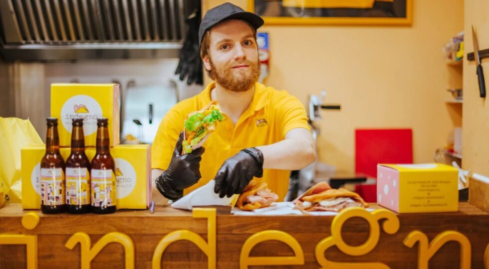 Non chiamatela solo crescentina: Indegno porta lo street food emiliano nel futuro con tanto orgoglio bolognese