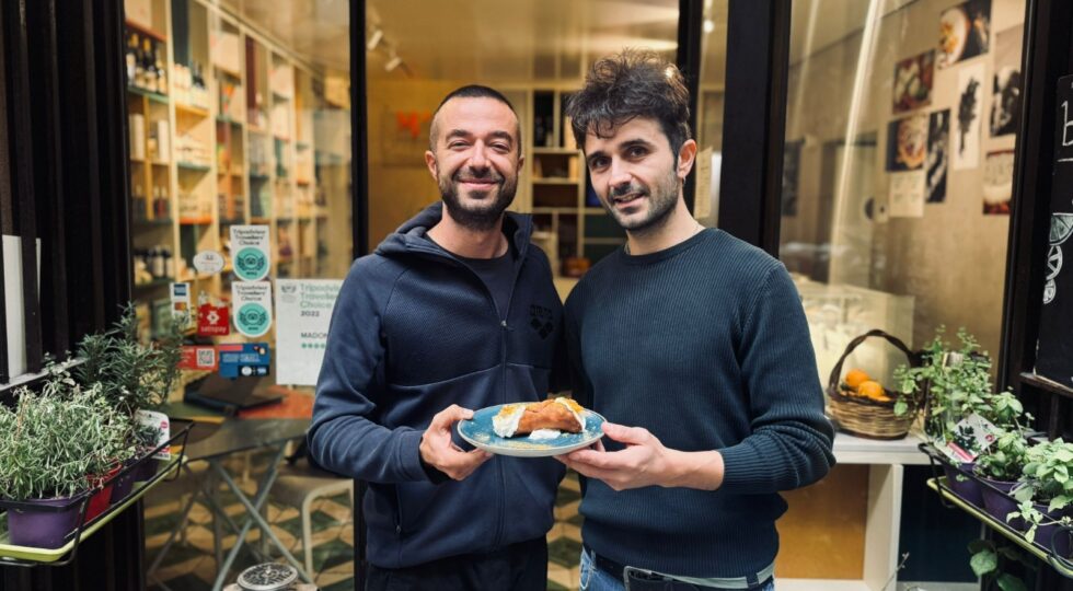 A Palermo nasce il primo cannolo alla manna, dall’idea di due giovani ristoratori