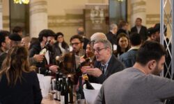 Il vino torna pop: a Siracusa “Vinacria”, il festival che unisce cultura, territorio e comunità